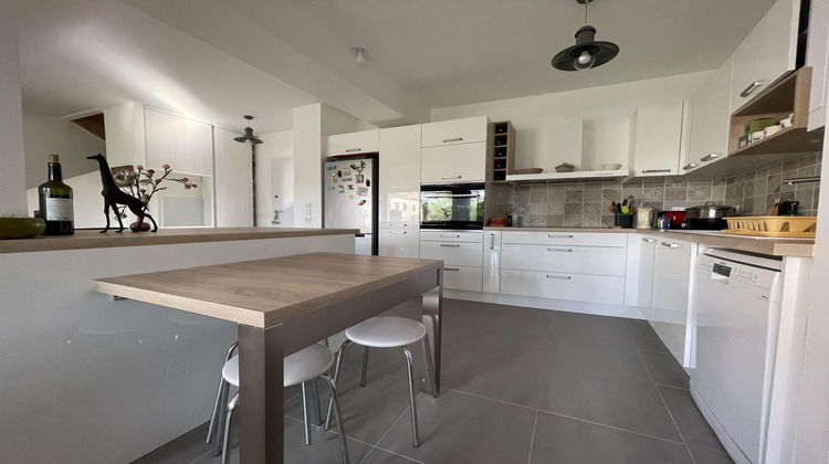 Ma-Cabane - Vente Appartement Jouars-Pontchartrain, 111 m²