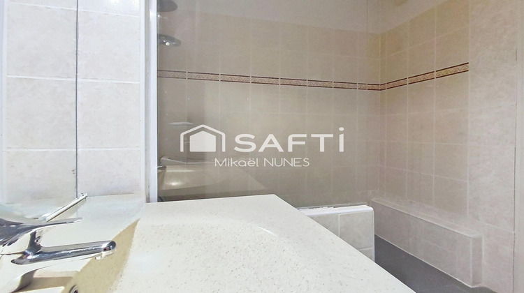 Ma-Cabane - Vente Appartement L' Isle-Jourdain, 60 m²