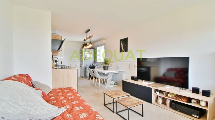 Ma-Cabane - Vente Appartement L'Isle-d'Abeau, 43 m²