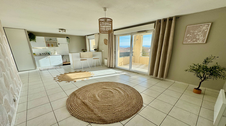 Ma-Cabane - Vente Appartement L'ISLE-D'ABEAU, 54 m²