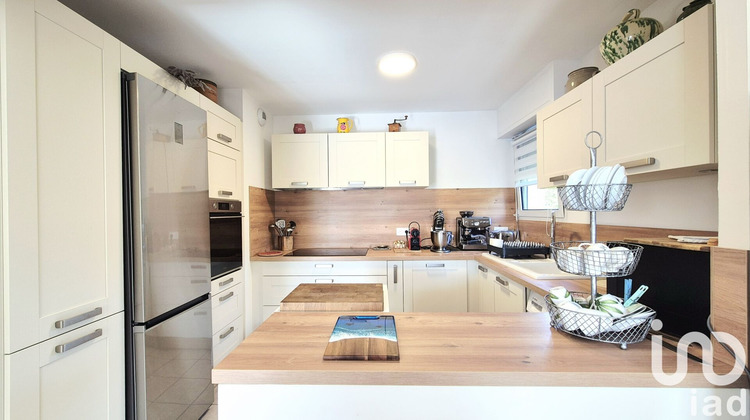 Ma-Cabane - Vente Appartement L'Isle-sur-la-Sorgue, 84 m²