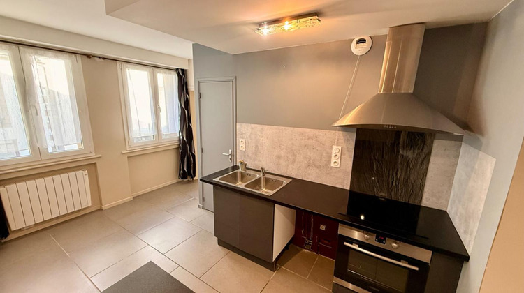 Ma-Cabane - Vente Appartement LA BOURBOULE, 83 m²