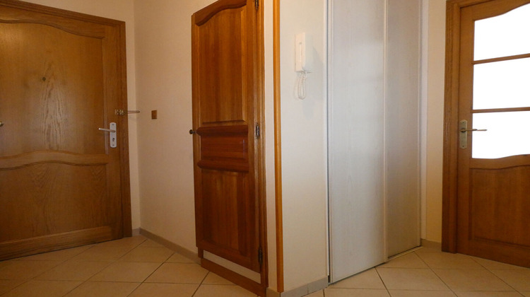 Ma-Cabane - Vente Appartement LA CHAPELLE-DES-FOUGERETZ, 75 m²