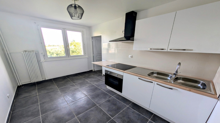 Ma-Cabane - Vente Appartement La Chapelle-Saint-Luc, 80 m²