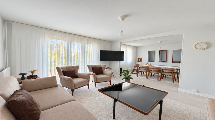 Ma-Cabane - Vente Appartement LA CHAPELLE-SAINT-LUC, 82 m²
