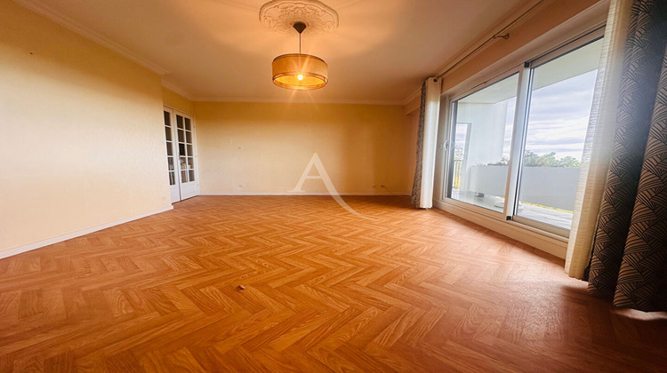 Ma-Cabane - Vente Appartement LA CHAUSSEE-SAINT-VICTOR, 87 m²