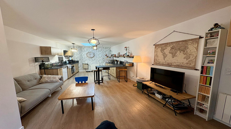 Ma-Cabane - Vente Appartement LA CHAUSSEE-SAINT-VICTOR, 102 m²