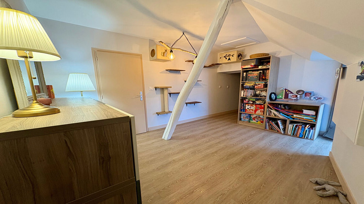 Ma-Cabane - Vente Appartement LA CHAUSSEE-SAINT-VICTOR, 102 m²
