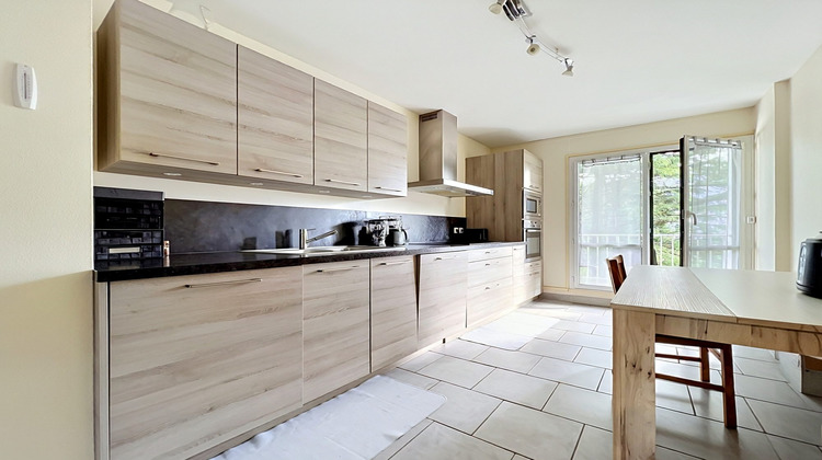 Ma-Cabane - Vente Appartement La Chaussée-Saint-Victor, 86 m²