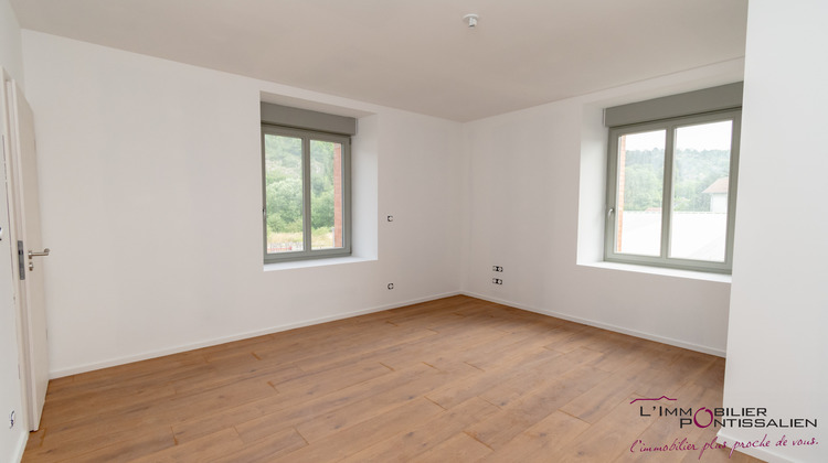 Ma-Cabane - Vente Appartement La Cluse-et-Mijoux, 49 m²