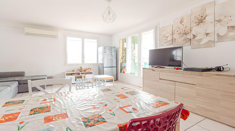 Ma-Cabane - Vente Appartement LA FARE-LES-OLIVIERS, 68 m²