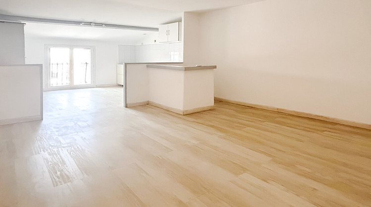 Ma-Cabane - Vente Appartement LA FARE-LES-OLIVIERS, 69 m²