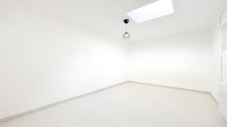 Ma-Cabane - Vente Appartement LA FARE-LES-OLIVIERS, 69 m²