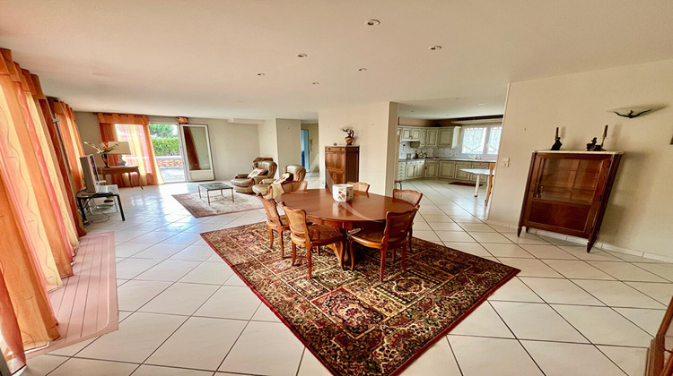 Ma-Cabane - Vente Appartement LA FERTE-SOUS-JOUARRE, 178 m²