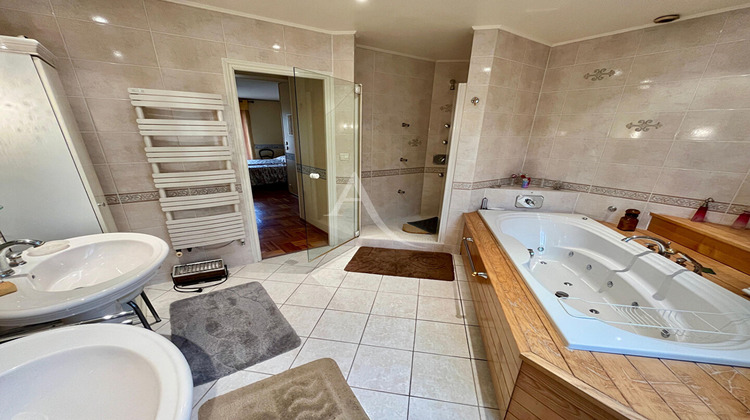 Ma-Cabane - Vente Appartement LA FERTE-SOUS-JOUARRE, 178 m²