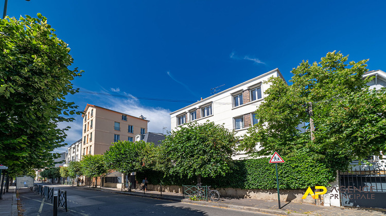 Ma-Cabane - Vente Appartement LA GARENNE-COLOMBES, 68 m²