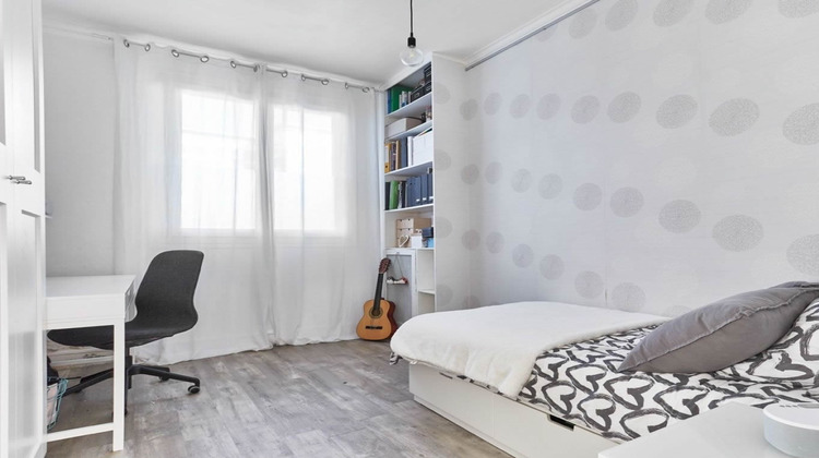 Ma-Cabane - Vente Appartement LA GARENNE-COLOMBES, 67 m²