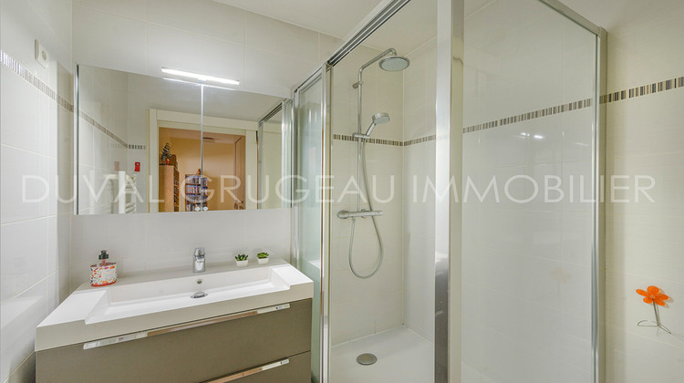 Ma-Cabane - Vente Appartement LA GARENNE-COLOMBES, 67 m²