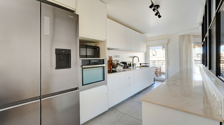 Ma-Cabane - Vente Appartement LA GARENNE-COLOMBES, 96 m²