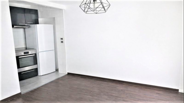 Ma-Cabane - Vente Appartement LA GARENNE-COLOMBES, 30 m²