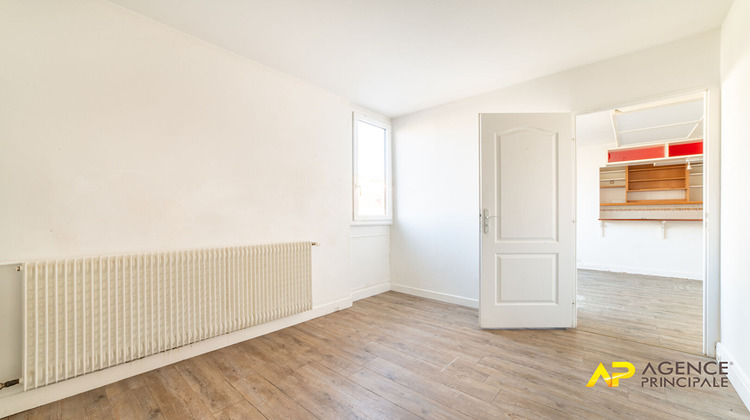 Ma-Cabane - Vente Appartement LA GARENNE-COLOMBES, 35 m²