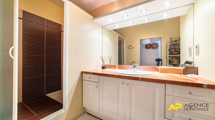 Ma-Cabane - Vente Appartement LA GARENNE-COLOMBES, 62 m²