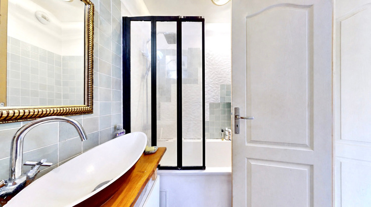Ma-Cabane - Vente Appartement LA GARENNE-COLOMBES, 69 m²