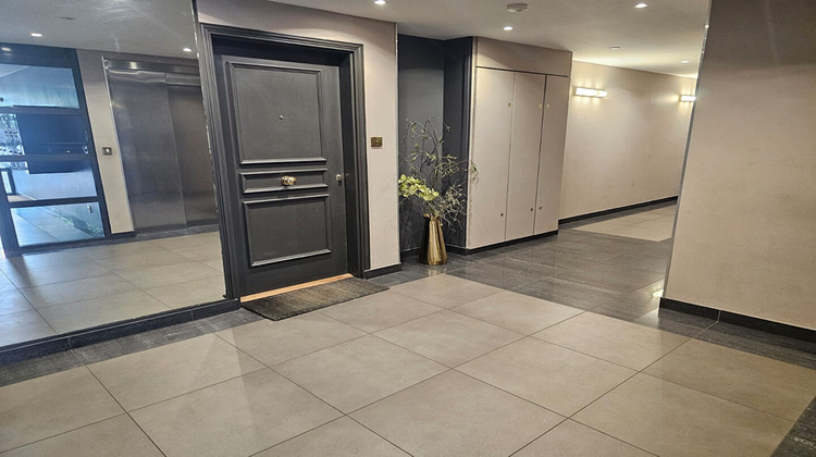 Ma-Cabane - Vente Appartement LA GARENNE-COLOMBES, 61 m²