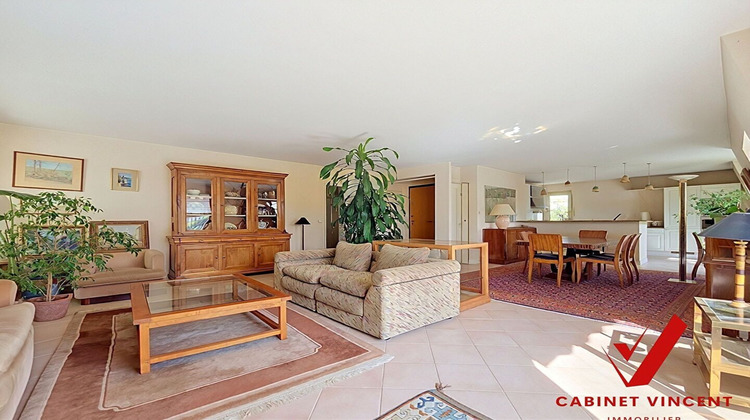 Ma-Cabane - Vente Appartement LA GARENNE-COLOMBES, 130 m²