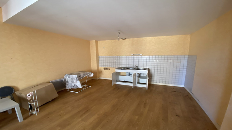 Ma-Cabane - Vente Appartement La Guerche-de-Bretagne, 103 m²