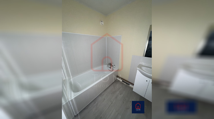 Ma-Cabane - Vente Appartement La Madeleine, 31 m²