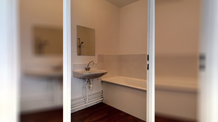 Ma-Cabane - Vente Appartement La Madeleine, 31 m²