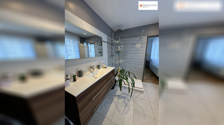 Ma-Cabane - Vente Appartement La Madeleine, 137 m²