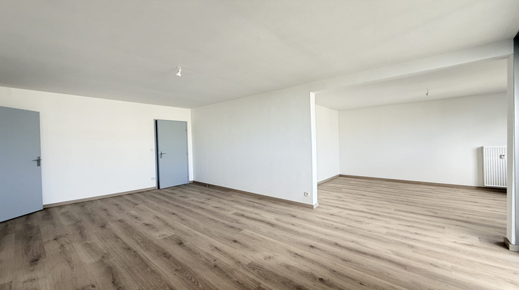 Ma-Cabane - Vente Appartement La Madeleine, 67 m²