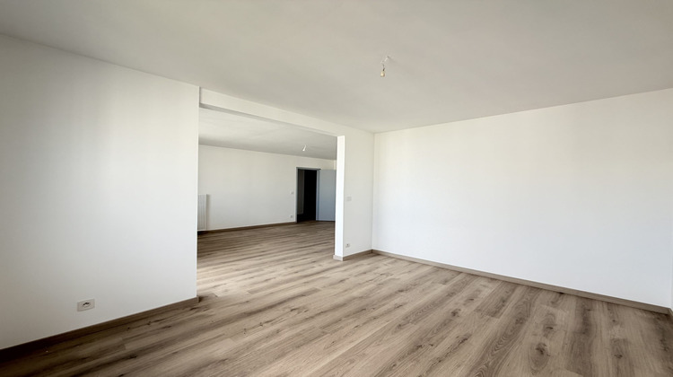 Ma-Cabane - Vente Appartement La Madeleine, 67 m²