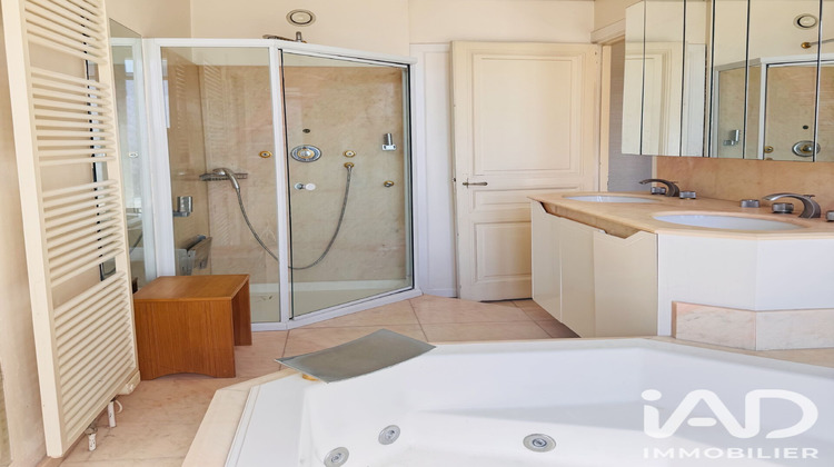 Ma-Cabane - Vente Appartement La Madeleine, 151 m²