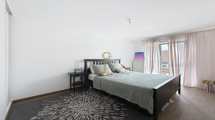 Ma-Cabane - Vente Appartement La Madeleine, 82 m²