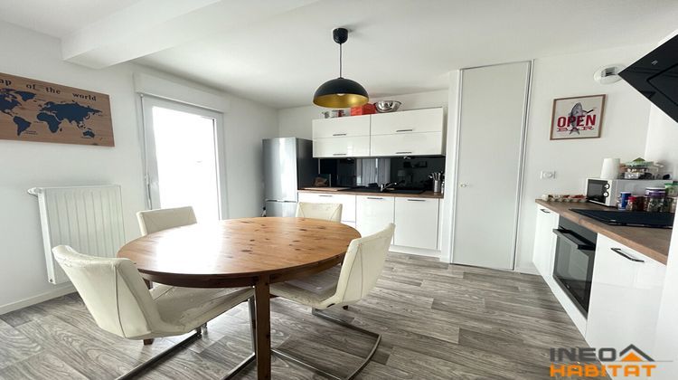 Ma-Cabane - Vente Appartement LA MEZIERE, 60 m²