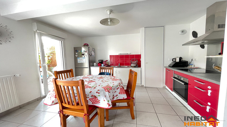 Ma-Cabane - Vente Appartement LA MEZIERE, 61 m²