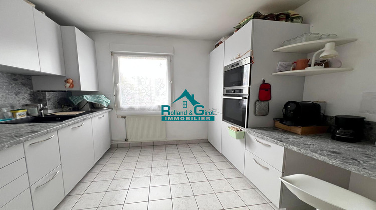 Ma-Cabane - Vente Appartement LA MEZIERE, 79 m²