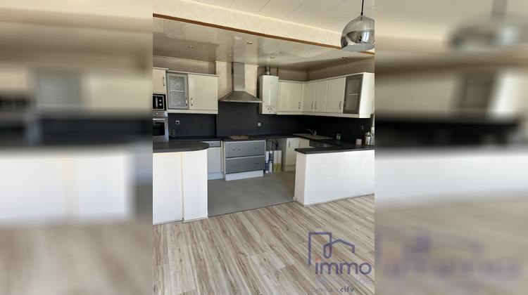 Ma-Cabane - Vente Appartement La Ricamarie, 89 m²