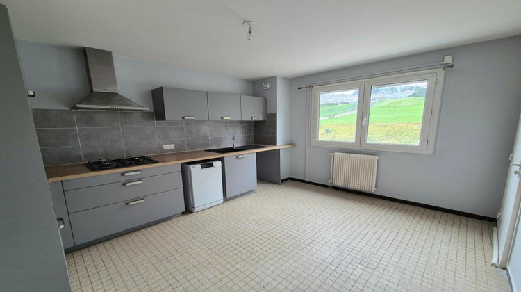 Ma-Cabane - Vente Appartement LA RICAMARIE, 85 m²