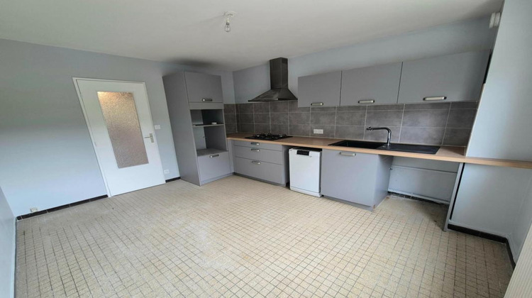 Ma-Cabane - Vente Appartement LA RICAMARIE, 85 m²