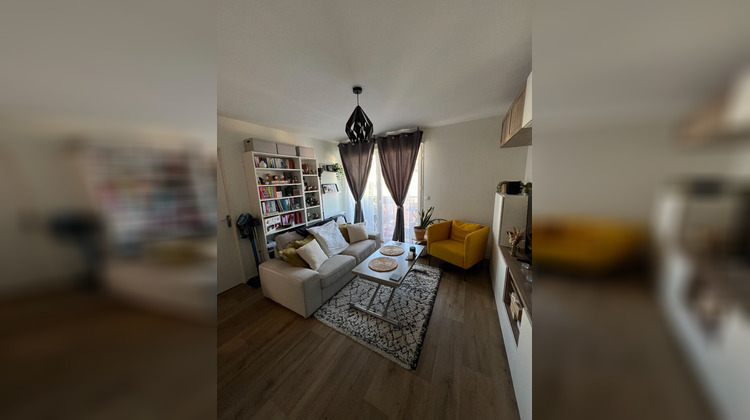 Ma-Cabane - Vente Appartement LA RICHE, 38 m²