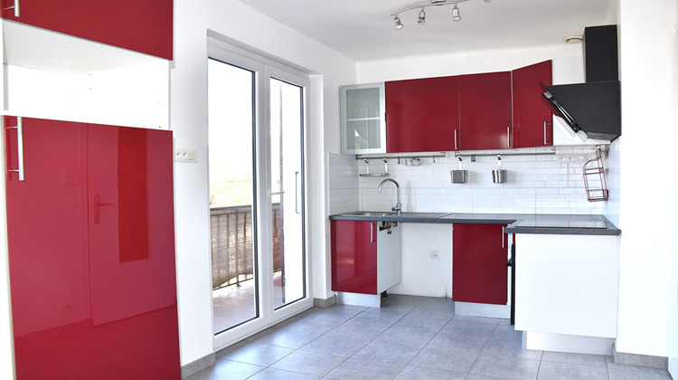 Ma-Cabane - Vente Appartement LA ROCHE-SUR-FORON, 64 m²