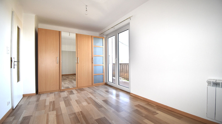 Ma-Cabane - Vente Appartement LA ROCHE-SUR-FORON, 64 m²