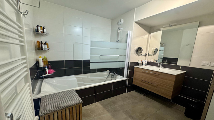 Ma-Cabane - Vente Appartement LA ROCHE-SUR-FORON, 83 m²