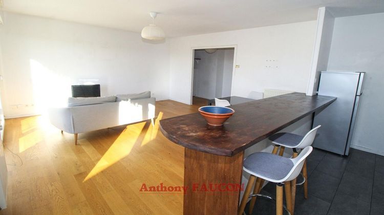 Ma-Cabane - Vente Appartement LA ROCHE SUR YON, 65 m²