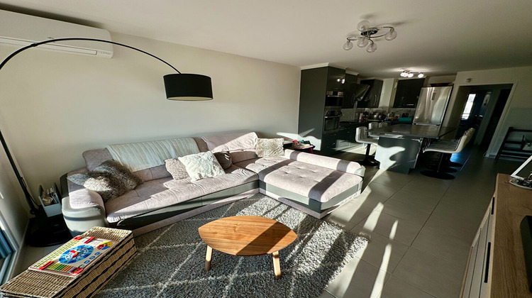 Ma-Cabane - Vente Appartement LA ROQUETTE-SUR-SIAGNE, 61 m²