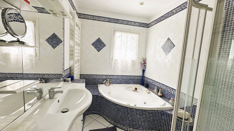 Ma-Cabane - Vente Appartement LA SEYNE-SUR-MER, 70 m²
